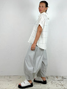 Cropped Balloon Trousers in Grey or Black