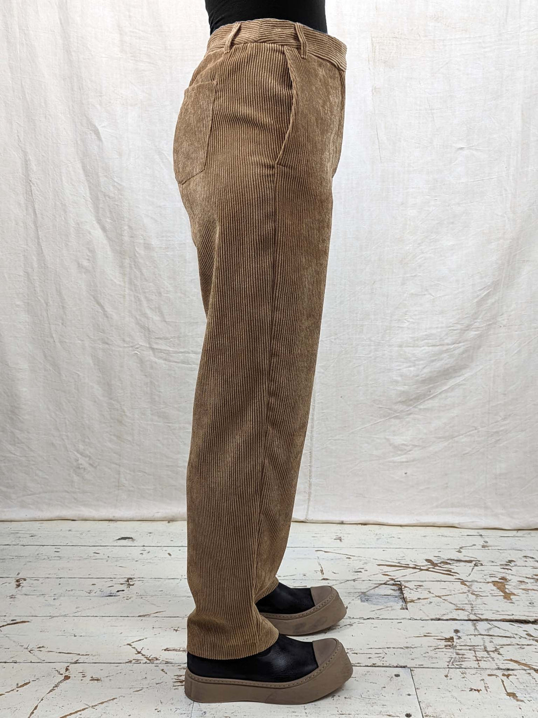 i-Blues CEPPO Corduroy Trousers in CAMEL