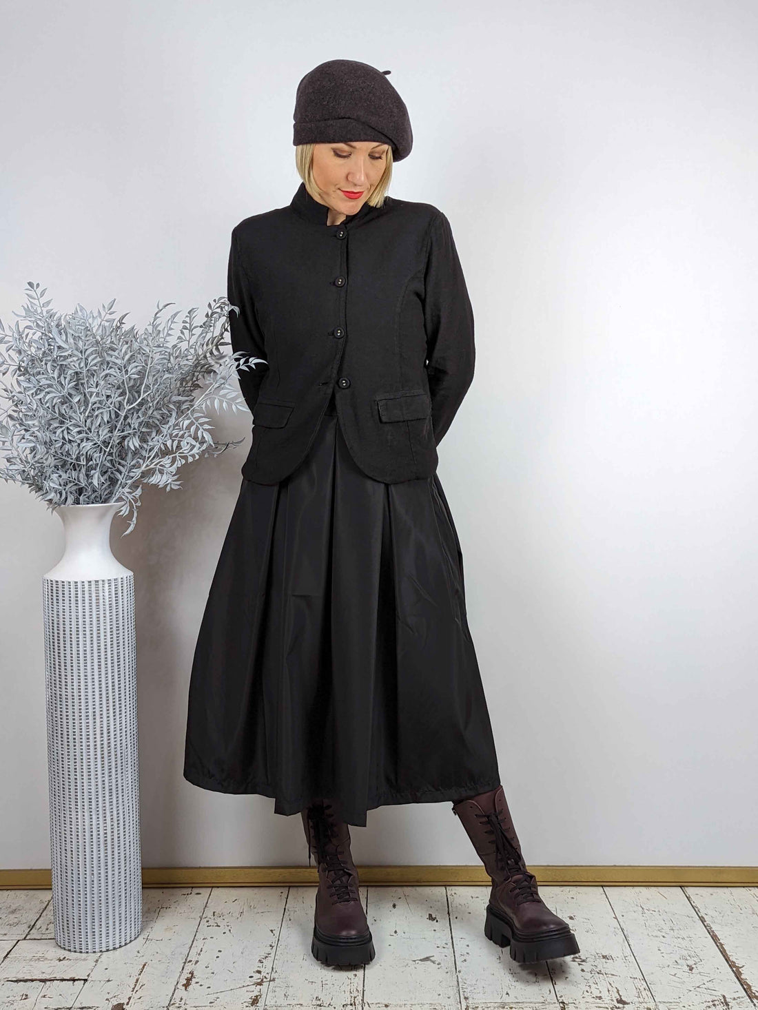 Amici Cotton + Linen Short Jacket - BLACK