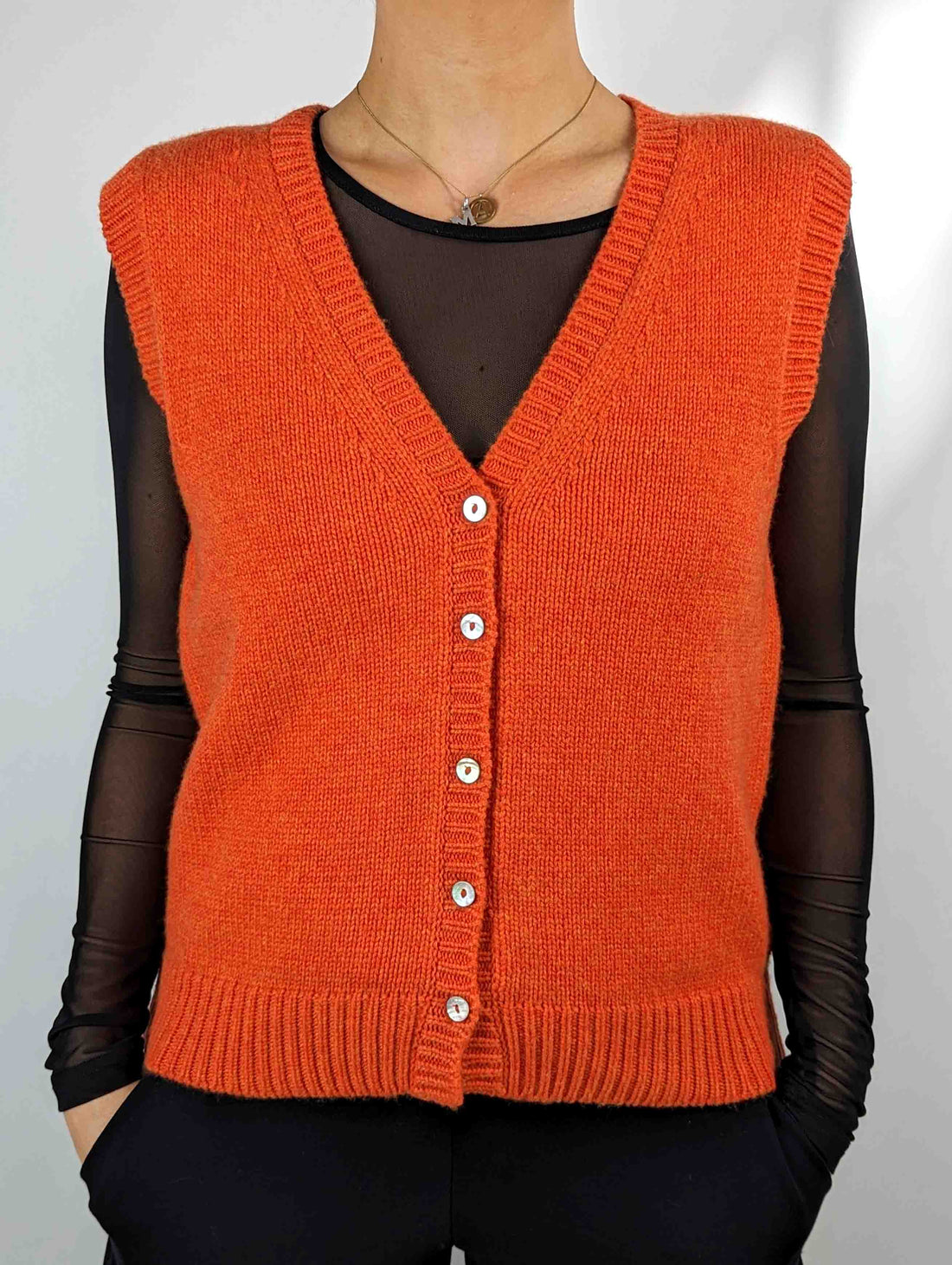 Blue.Basics DENNER Vest Cardigan - Flame Orange