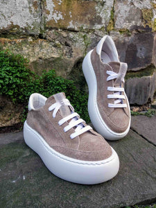 'Izar' Suede-Jeans Lace Up Sneakers - Beige