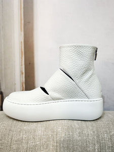 LOFINA Open Shoes in White Leather