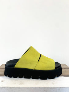 Chunky Sliders in Citrus Suede
