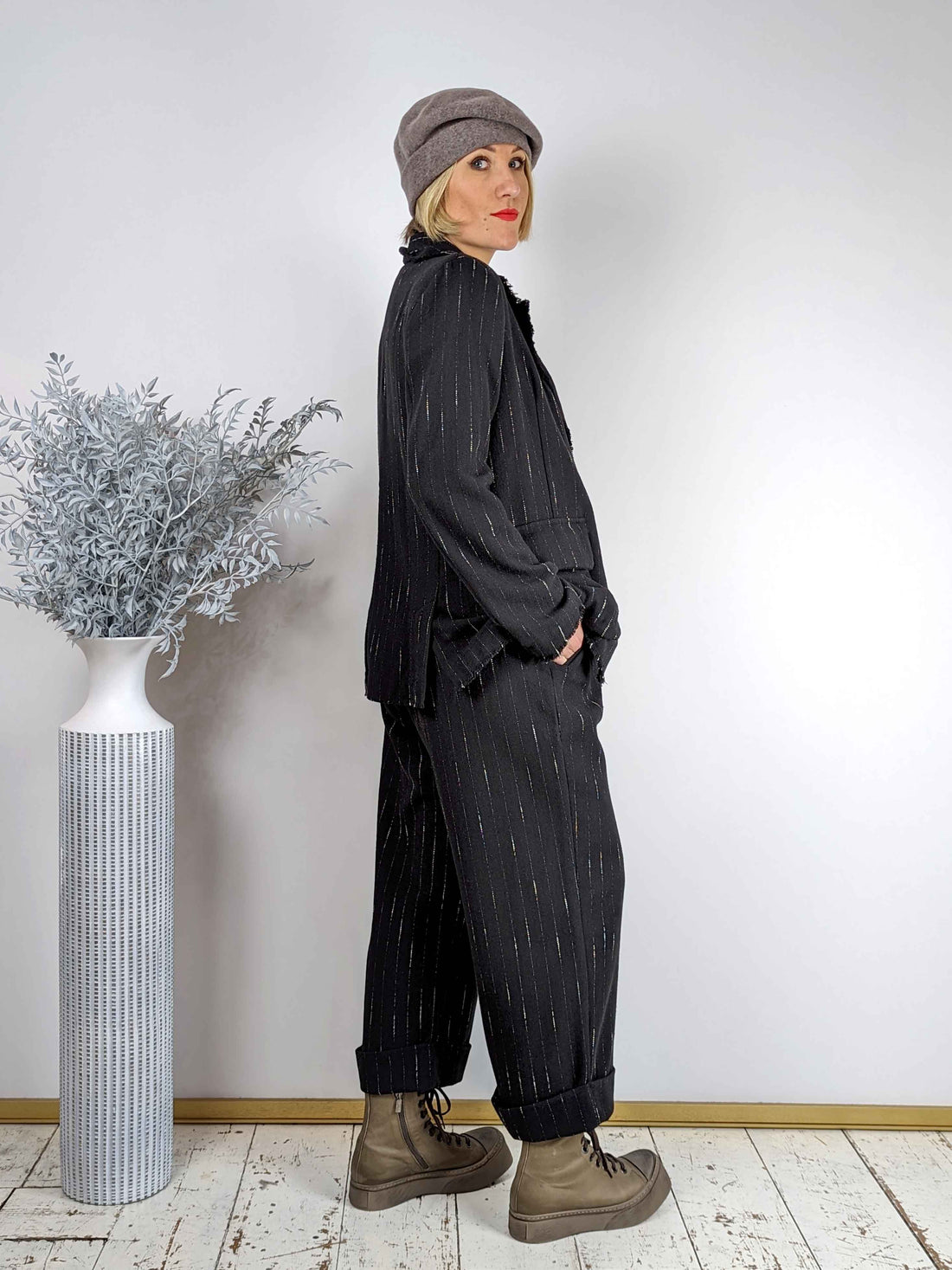 Amici Pleated Slack Trousers - PINSTRIPE