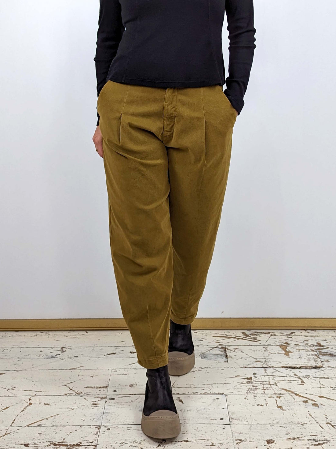 TANDEM Pegged Trousers - MUSTARD