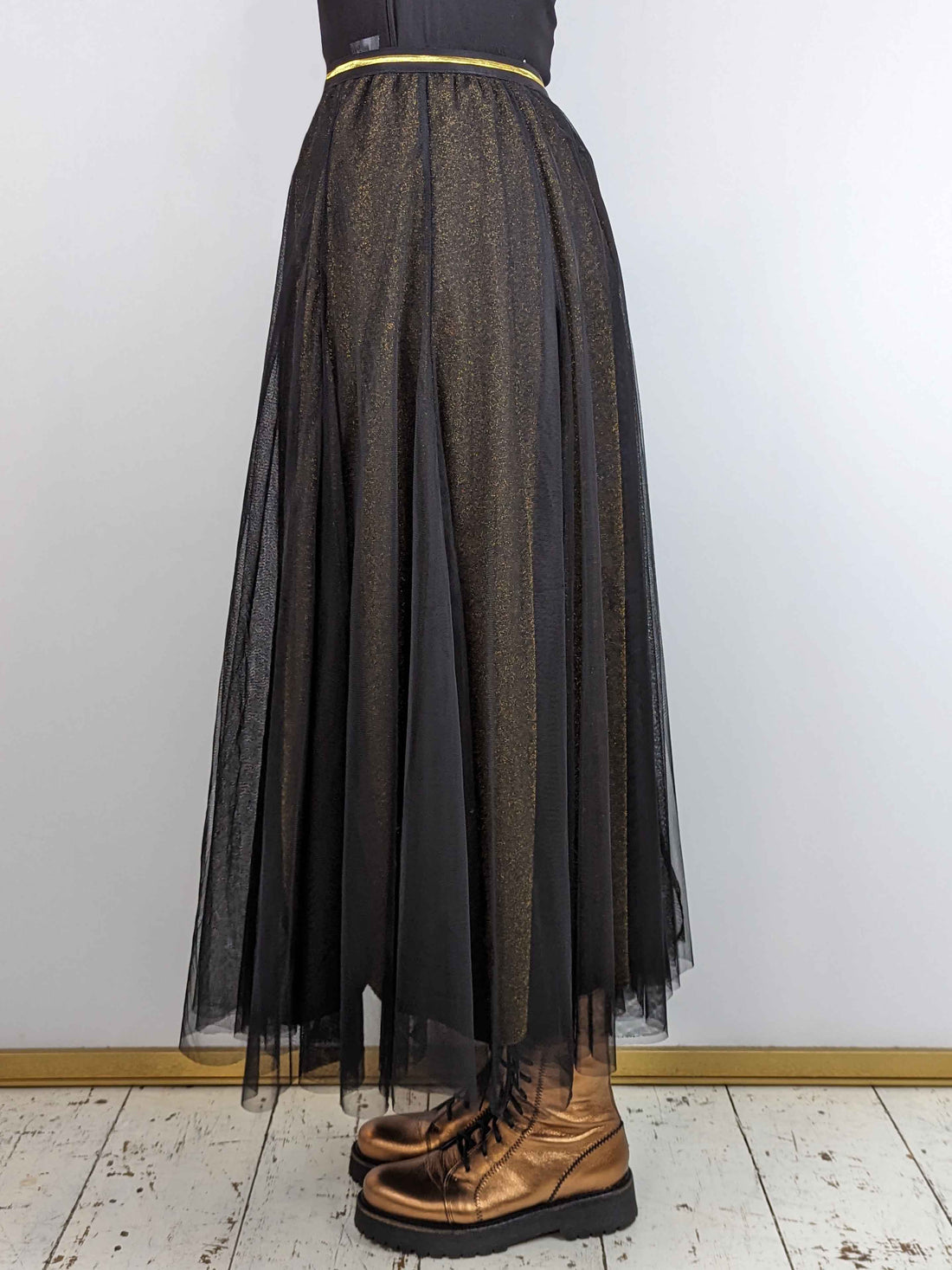 BLUE BASICS Midi Tulle Skirt - Black Sparkle