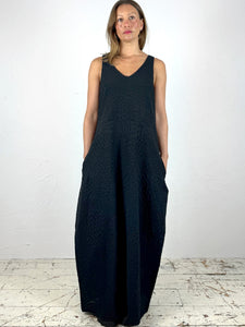 V-Neck Textured Maxi Dress with Pockets 2 Colours