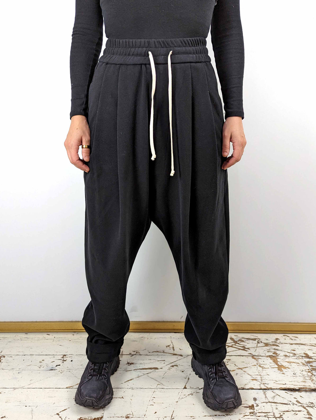 Syngman Cucala 727 Soft-Touch Jersey Slouchy Trousers