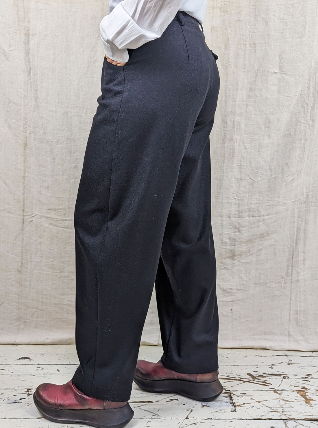 Neirami Country Trousers in Black